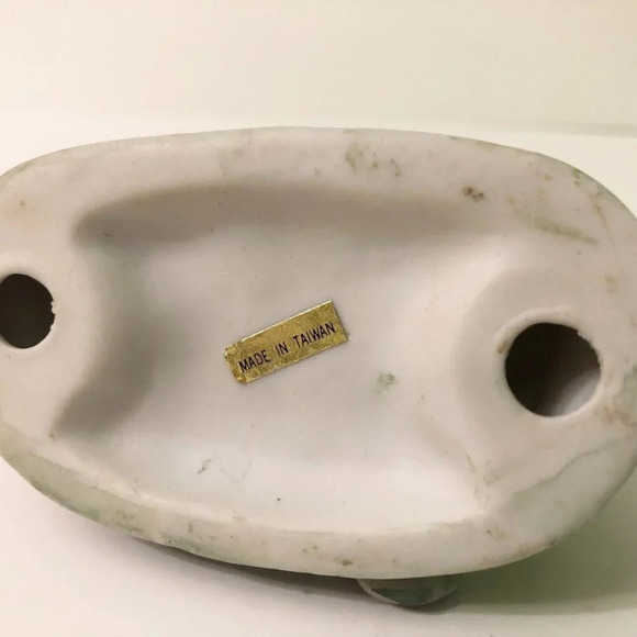 Vintage Puppy Dog and Mouse Ceramic Figurine Made in Taiwan 2.5 Inch Tall - Picture 8 of 14